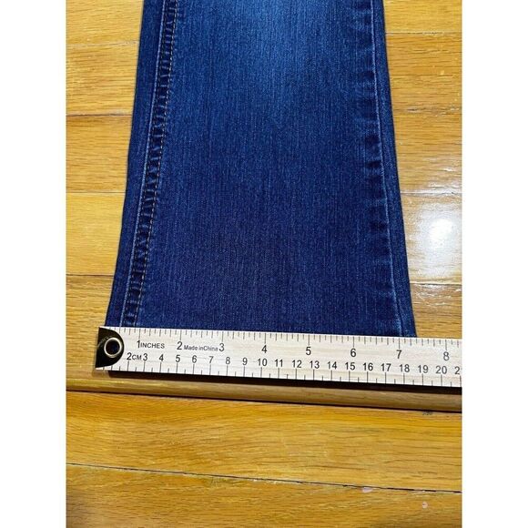 Wallflower Jeans Womens 3 Luscious Curvy Fit Blue Mid Rise Western Denim Stretch - Picture 9 of 11